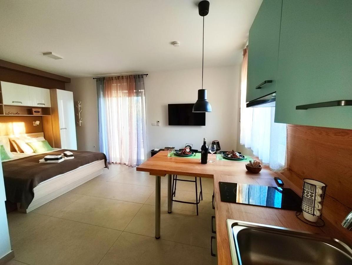 Olives Garden Apartment Trogir Ngoại thất bức ảnh